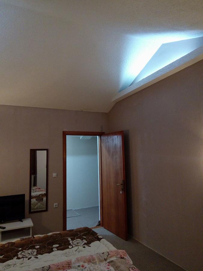 Bed and Breakfast Kafana "Kaj Zoki" Probistip Экстерьер фото